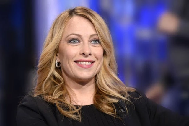 Η Ιταλίδα που ξεφτιλίζει τους διεθνιστές – Μεγάλες αλήθειες για το τι κρύβεται πίσω από το λαθρομεταναστευτικό – Βίντεο